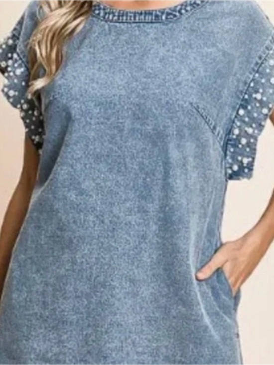 BiBi Dresses & Skirts - BiBi Washed Blue Short-Sleeve Tunic with Polka-Dot Sleeve Trim